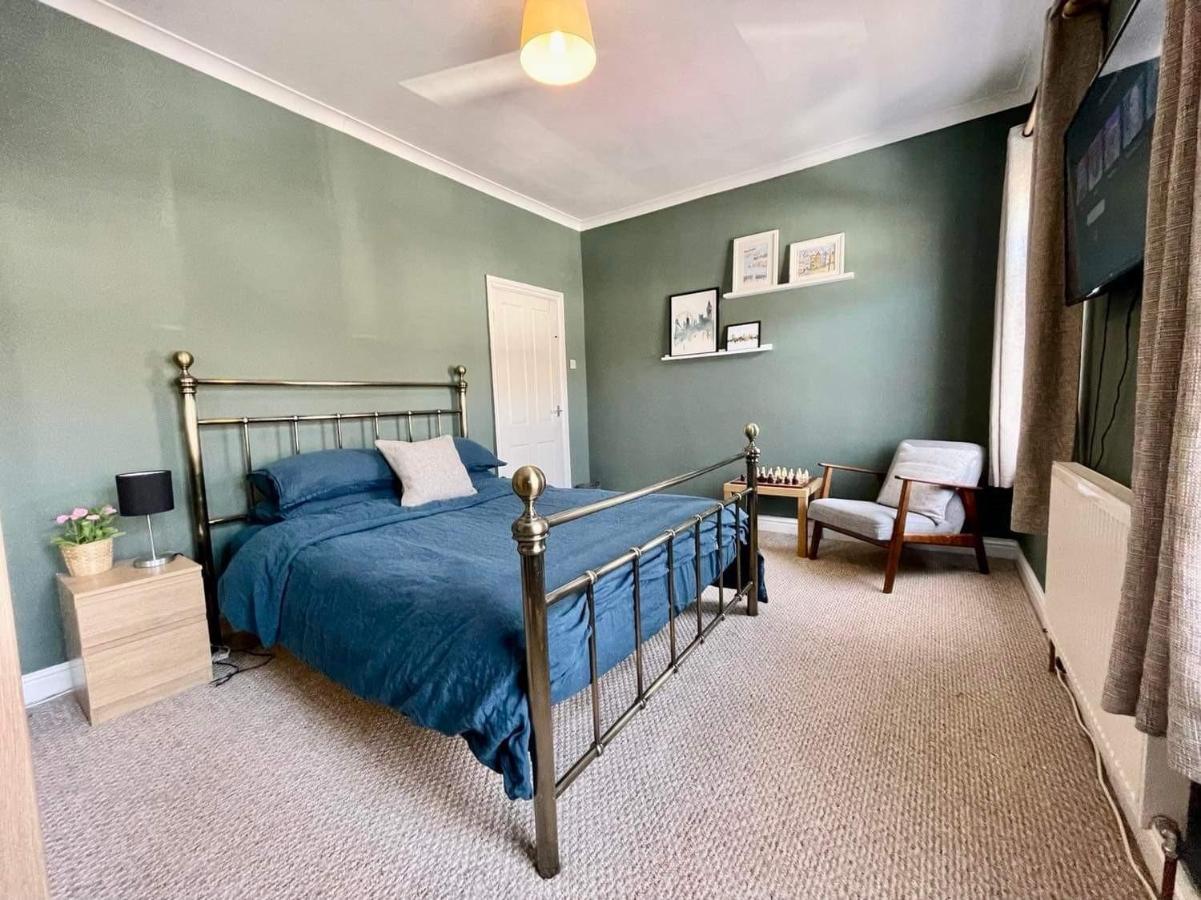 Spacious 3 Bedroom Retreat For Professionals Kingston upon Hull Bagian luar foto