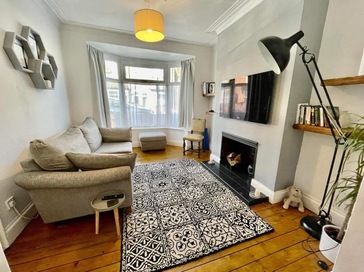 Spacious 3 Bedroom Retreat For Professionals Kingston upon Hull Bagian luar foto